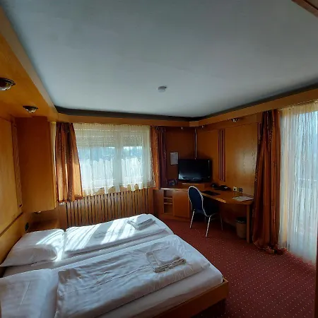 Hotel Tijda Estugarda